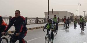 ماراثون دراجات وسباقات ضاحية بمشاركة الأطفال والشباب ببنى سويف.. صور