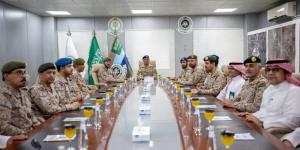 العمري يتفقد جاهزية القوات المسلحة بالحج