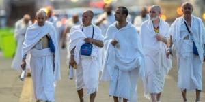 مركز الأرصاد يدعو الحجاج لتجنب التعرض المباشر للشمس بعرفات