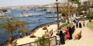 حديقة فريال بأسوان.. هدية ملكية تحولت إلى متنفس للأسر على النيل