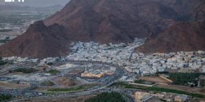 جبل أحد يحبنا ونحبه.. من أبرز معالم المدينة المنورة وأكبر جبالها