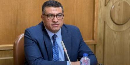 بسبب الحر.. محافظ قنا يقرر وقف العمل الميدانى لعمال النظافة فى ساعات الذروة