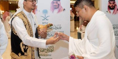 استقبال أولى طلائع ضيوف برنامج خادم الحرمين للحج