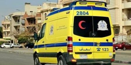 إصابة شخص سقط من أعلى كوبرى فى قنا