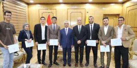 تكريم طلاب الحاسبات والذكاء الاصطناعى ببنى سويف لتميزهم فى سيسكو الاحترافية