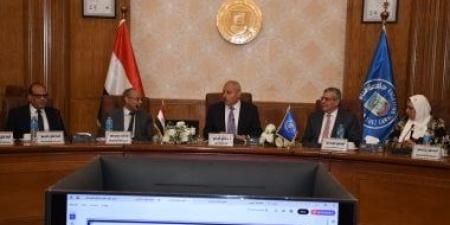 مجلس جامعة قناة السويس يناقش انتظام الامتحانات وتطوير البرامج الأكاديمية