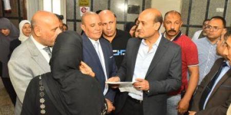 محافظ أسيوط يتفقد المستشفيات تزامنا مع عيد الأضحى