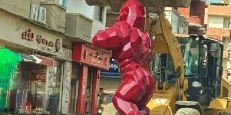 بعد إثارة الجدل.. إزالة مجسم كينج كونج من حديقة أبو المطامير فى البحيرة