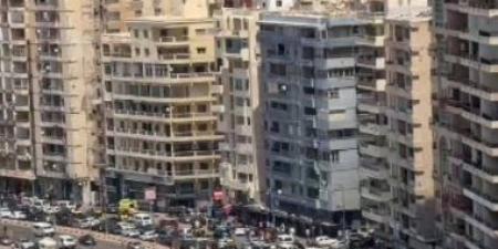 «ما تخفش.. أنا جاي أنقذك».. عميد شرطة ينقذ شابًا من ذوي الهمم بالإسكندرية