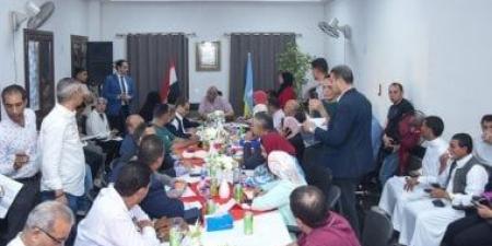 محافظ الإسكندرية يعقد لقاء جماهيريا ببرج العرب للاستماع لشكاوى المواطنين