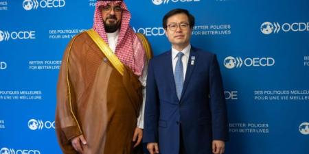 وزير الاقتصاد ووزير التجارة والصناعة والطاقة الكوري يناقشان سُبل تعزيز مجالات التعاون