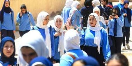 593 لجنة تستقبل 126 ألف طالب لأداء امتحانات الإعدادية بالبحيرة.. تفاصيل