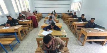 اليوم.. 99 ألفا و685 طالبا يؤدون امتحانات الشهادة الإعدادية بسوهاج