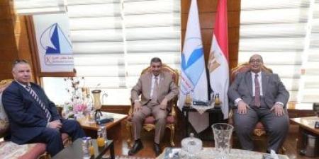 رئيس جامعة كفر الشيخ يستقبل رئيسى الجامعتين لتكنولوجيتين بسمنود وأسيوط