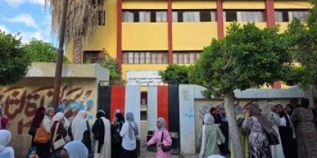 انتظام امتحانات الدبلومات الفنية بالإسماعيلية في يومها الثانى.. فيديو