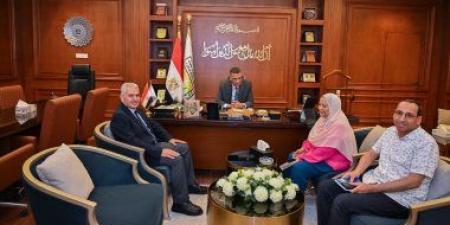محافظ جنوب سيناء يبحث إنشاء سيفوني مياه أسفل قناة السويس