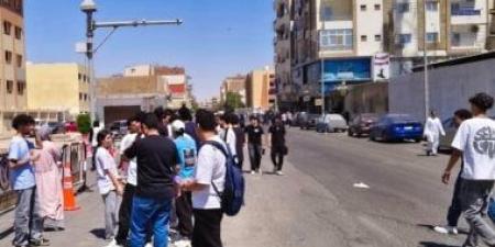 اللغه الأجنبية الثانية ترسم البسمة على وجوه طلاب الثانوية بالغردقة.. فيديو