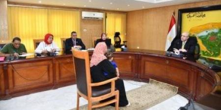 محافظ الفيوم يوجه بتوفير الرعاية لطفلين مصابين بشلل تشنجى وتيبس المفاصل