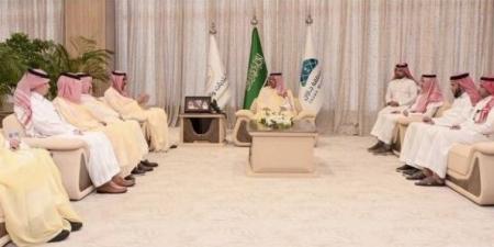 أمانة جازان واللجان العمالية يبحثان أوجه التعاون