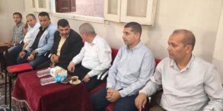وكيل تعليم الشرقية يقدم العزاء لأسرة الطالبة المتوفاة فى امتحانات الثانوية