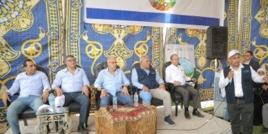 وزير الرى من قنا: المزارع المصرى المحور الأساسى لنجاح أى مشروع تنموى.. صور