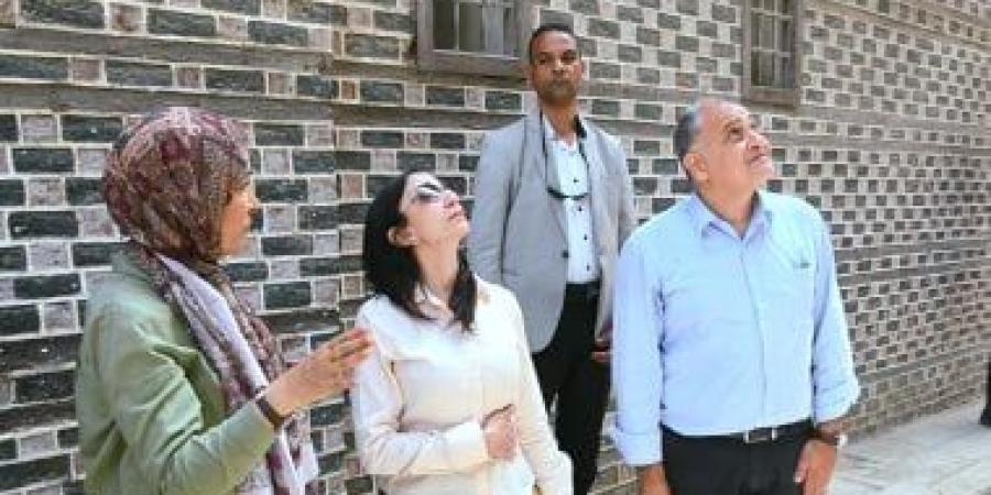 محافظ البحيرة تتفقد منازل رشيد الأثرية وتوجه بتكثيف الصيانة للحفاظ على التراث الإسلامي