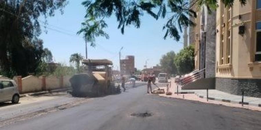 صيانة وترميم ورصف عدد من الشوارع بمدينة بنى سويف.. تفاصيل