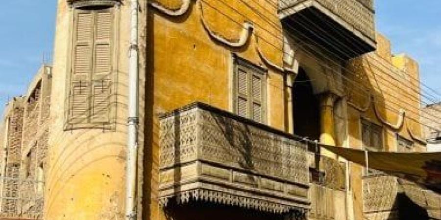 قوص مدينة العلم والتجارة بقنا.. وكالة عودة بعمر 400 عاما والمسجد العمري أزهر الصعيد