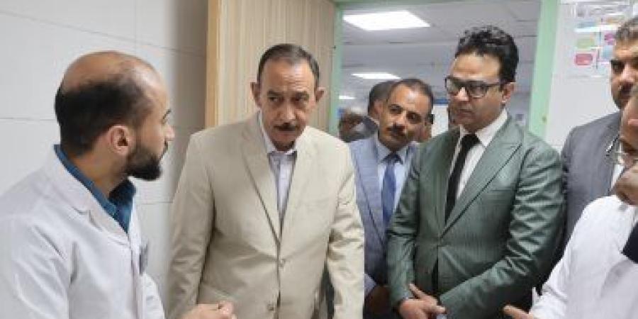 محافظ سوهاج يتابع ميدانيا الخدمات الطبية بمستشفى دار السلام المركزى