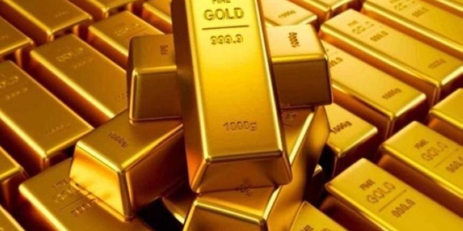 أسعار الذهب تتراجع في التعاملات المبكرة