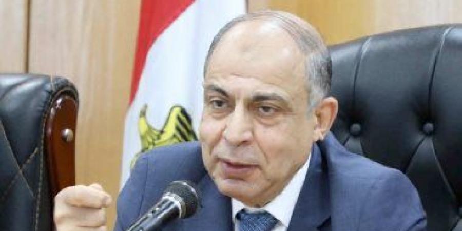 محافظ المنيا يوجه برفع كفاءة المتنزهات وتزيين الكورنيش لاستقبال المواطنين