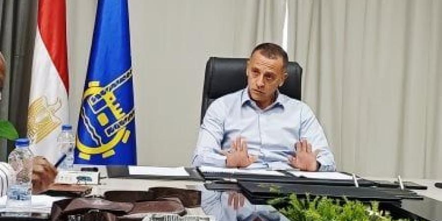محافظ أسوان يكشف عن زراعة 10 آلاف شجرة بمختلف مدن المحافظة
