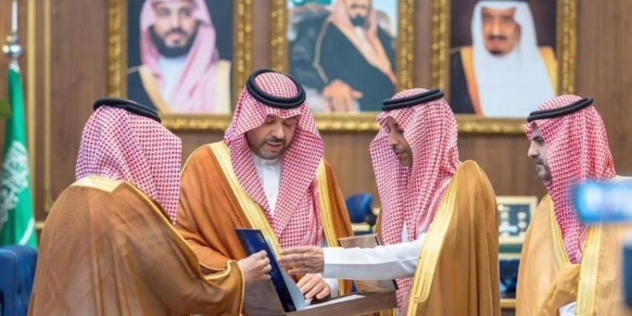 أمير منطقة الحدود الشمالية يتسلّم التقرير السنوي لهيئة مدن لعام 2025