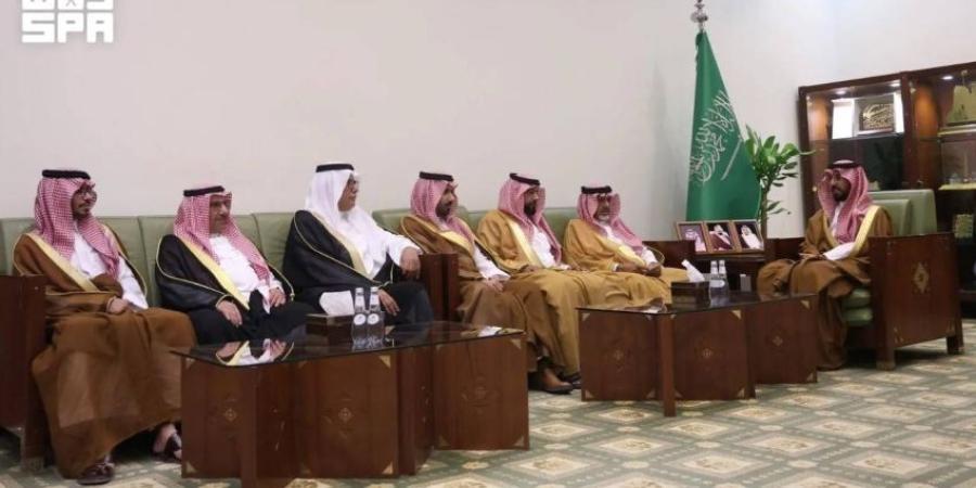 محافظ الخرج يستقبل المهنئين بعيد الأضحى ورئيس جامعة الأمير سطام