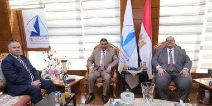 رئيس جامعة كفر الشيخ يستقبل رئيسى الجامعتين لتكنولوجيتين بسمنود وأسيوط