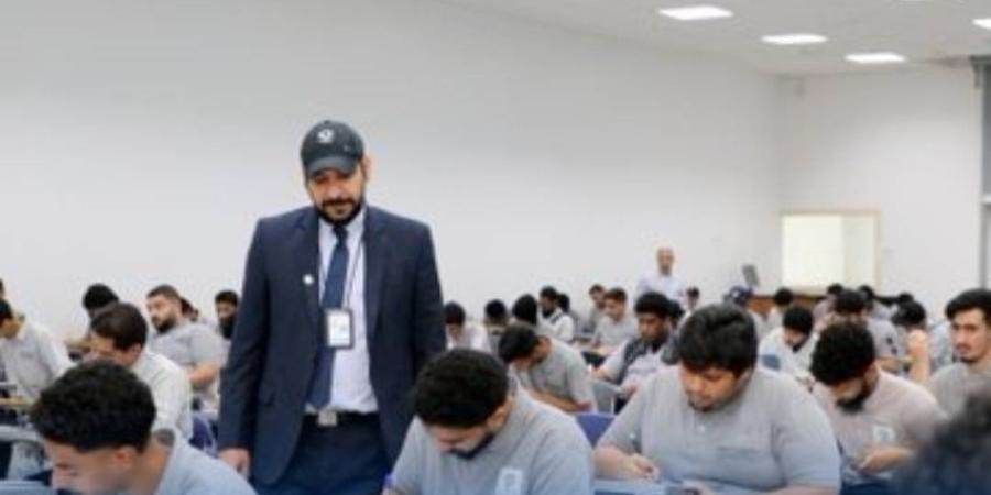عميد تقنية الأحساء يطلع على سير وإنطلاق الإختبارات النهائية