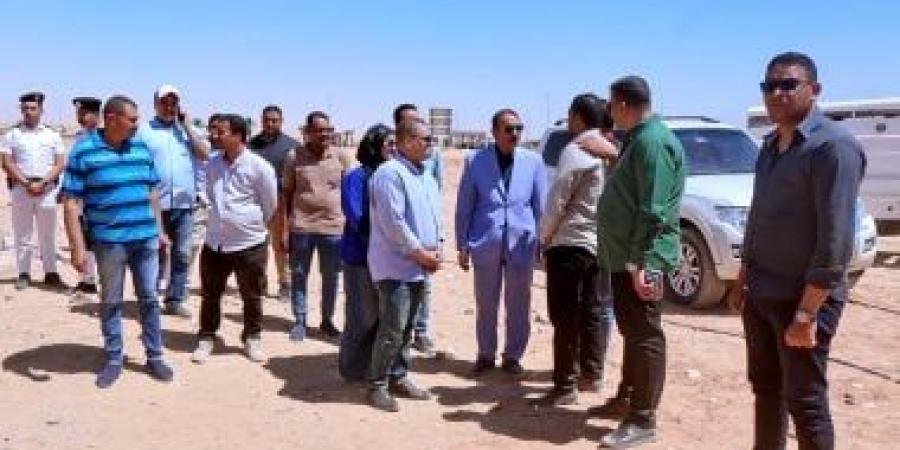 محافظ سوهاج يشهد تنفيذ قرار إزالة تعدٍ على 60 فدان أملاك الدولة بمركز المنشاة