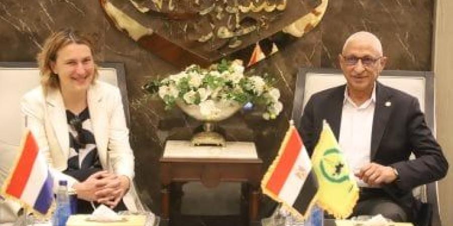 محافظ شمال سيناء يستقبل وفدًا هولنديًا للاطلاع على جهود مصر الداعمة لغزة