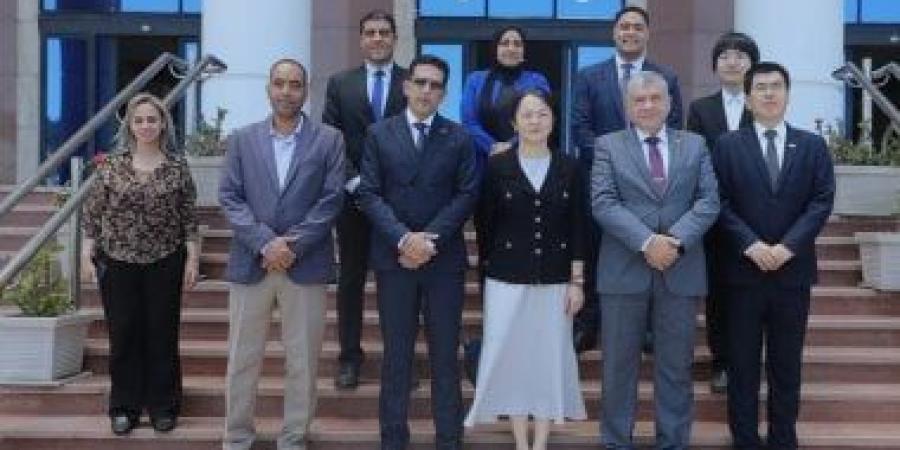ميناء الإسكندرية يستقبل القنصل العام الصيني لتعزيز التعاون والشراكات المينائية