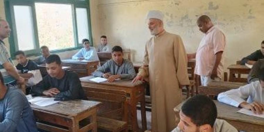 متابعات ميدانية مكثفة للجان امتحانات الشهادة الثانوية الأزهرية بسوهاج