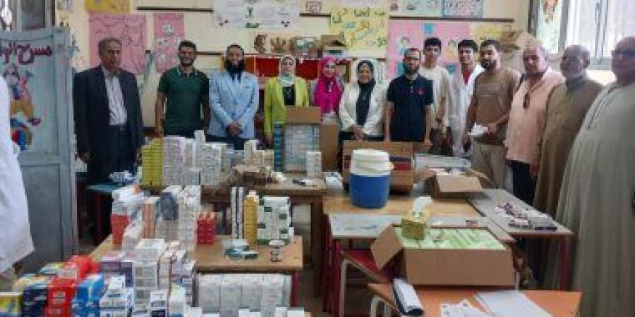 جامعة الزقازيق تطلق قافلة طبية بقرية كفر عطا الله سلامة تخدم 2100 مستفيد