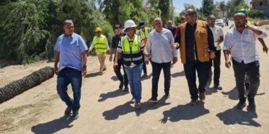 رئيس مياه سوهاج يتفقد توسعات محطتى رفع صرف صحى بطهطا بقيمة 945 مليون جنيه