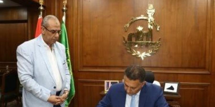 محافظ القليوبية يعتمد تنسيق القبول بالصف الأول الثانوي العام بحد أدنى 240 درجة