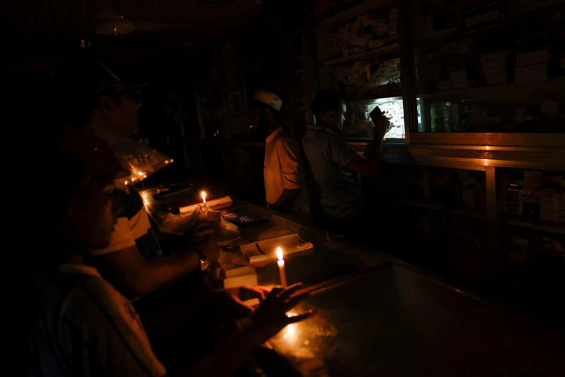 تحرك حكومي عاجل من أجل تخفيف أحمال الكهرباء استجابة لطلبات المواطنين